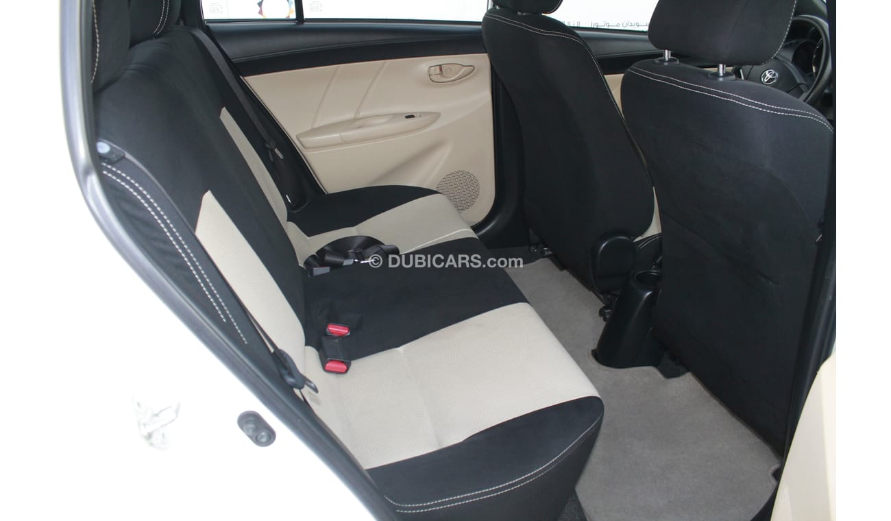 تويوتا يارس 1.3L SE HATCHBACK 2015 MODEL