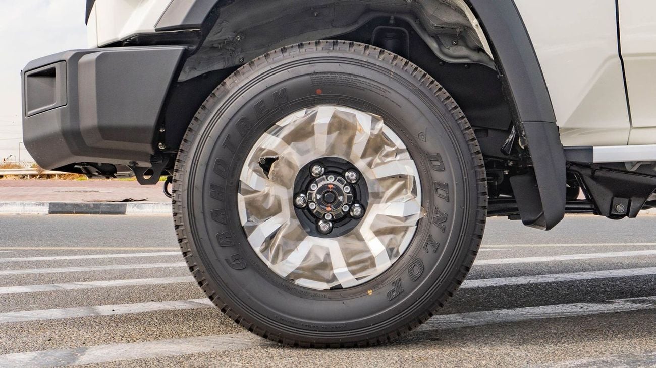 تويوتا لاند كروزر 70 2026 Toyota Land Cruiser LC71 4.0L AT Petrol Full Option (White-Brown)