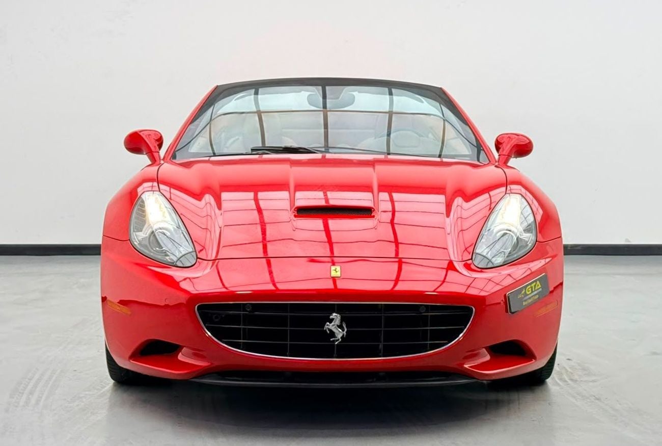 فيراري كاليفورنيا 2013 Ferrari California Convertible, Full Service History, Carbon Fiber Interior, Fully Loaded, GCC
