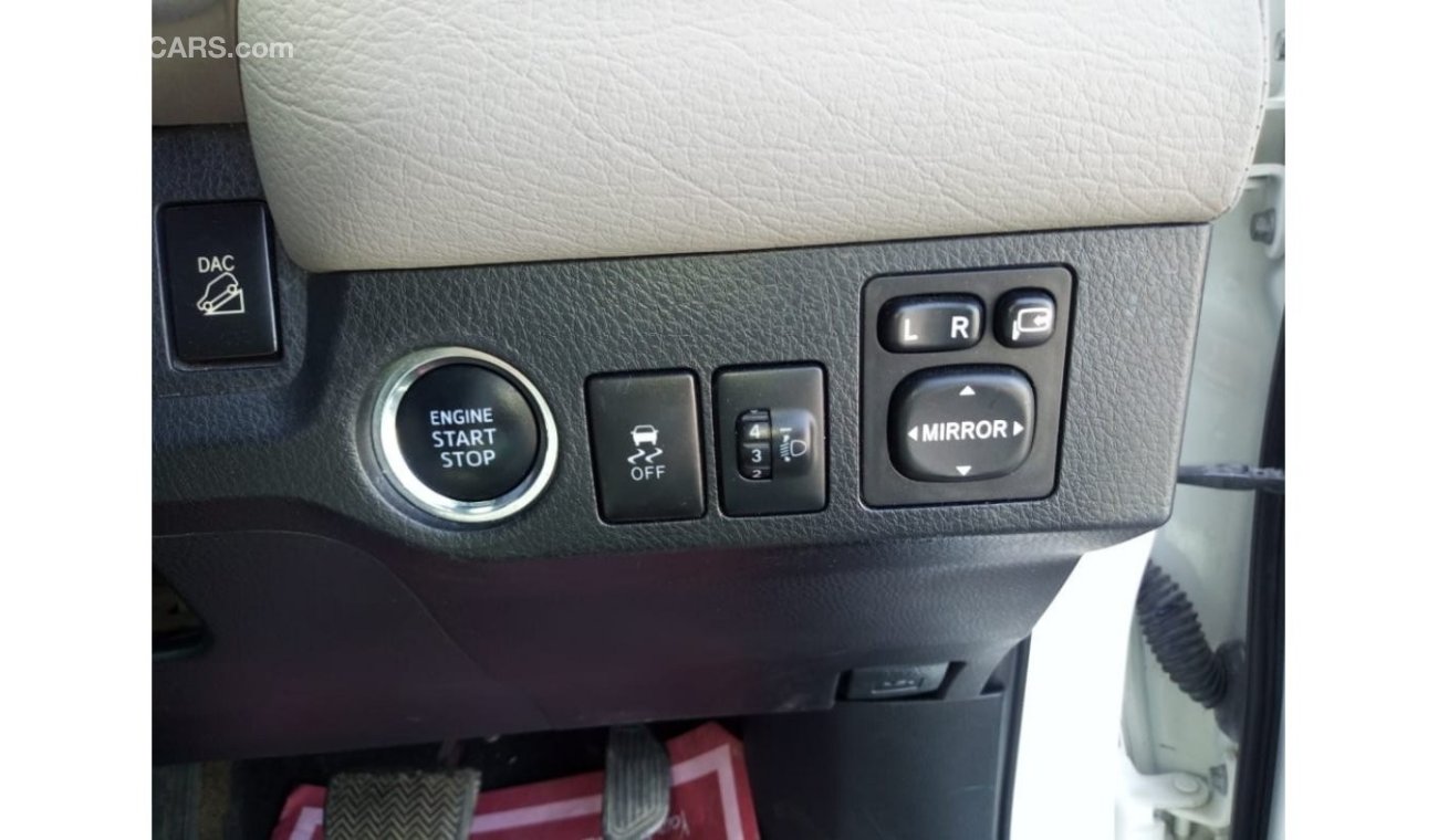 تويوتا راف ٤ 2015 AT, Push Start, AWD, [Right Hand Drive], Perfect Condition, 2.5L, Petrol