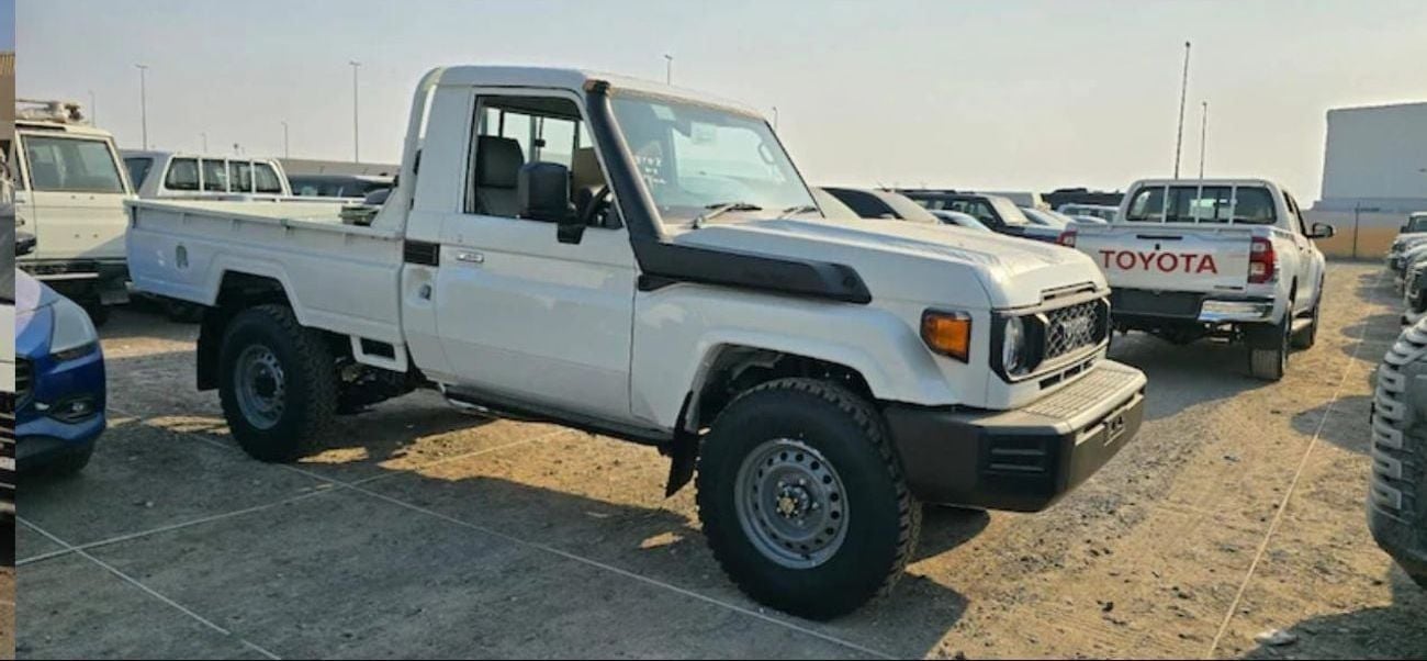 تويوتا لاند كروزر بيك آب Toyota Land Cruiser 79 Single Cab Diesel RHD