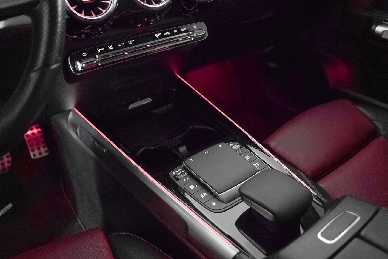 مرسيدس بنز GLB 250 4MATIC 2.0L (221 HP)