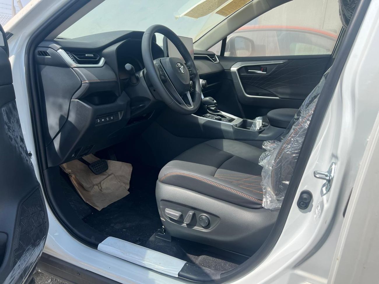 Toyota RAV4 Hybrid 2.5L E-CVT 4WD Elite Plus Trim