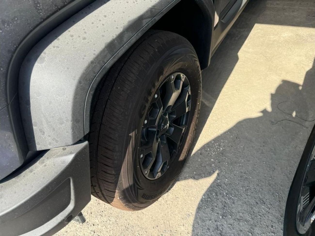 BYD Leopard 5 5 Navigator Version Plug-In Hybrid 2024