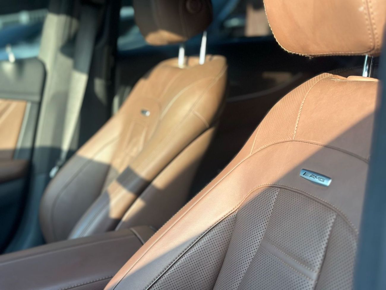 Mercedes-Benz E 63 AMG MERCEDES E63 4.0L