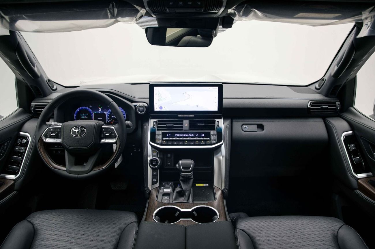 تويوتا لاند كروزر VX 3.3L - Grey Metallic Inside Black | Export Only