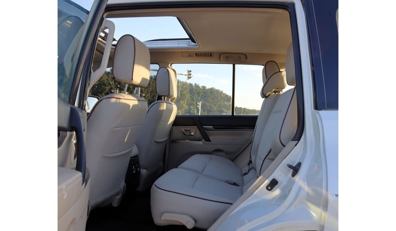 Mitsubishi Pajero GLS FULL OPTION - 3000 CC