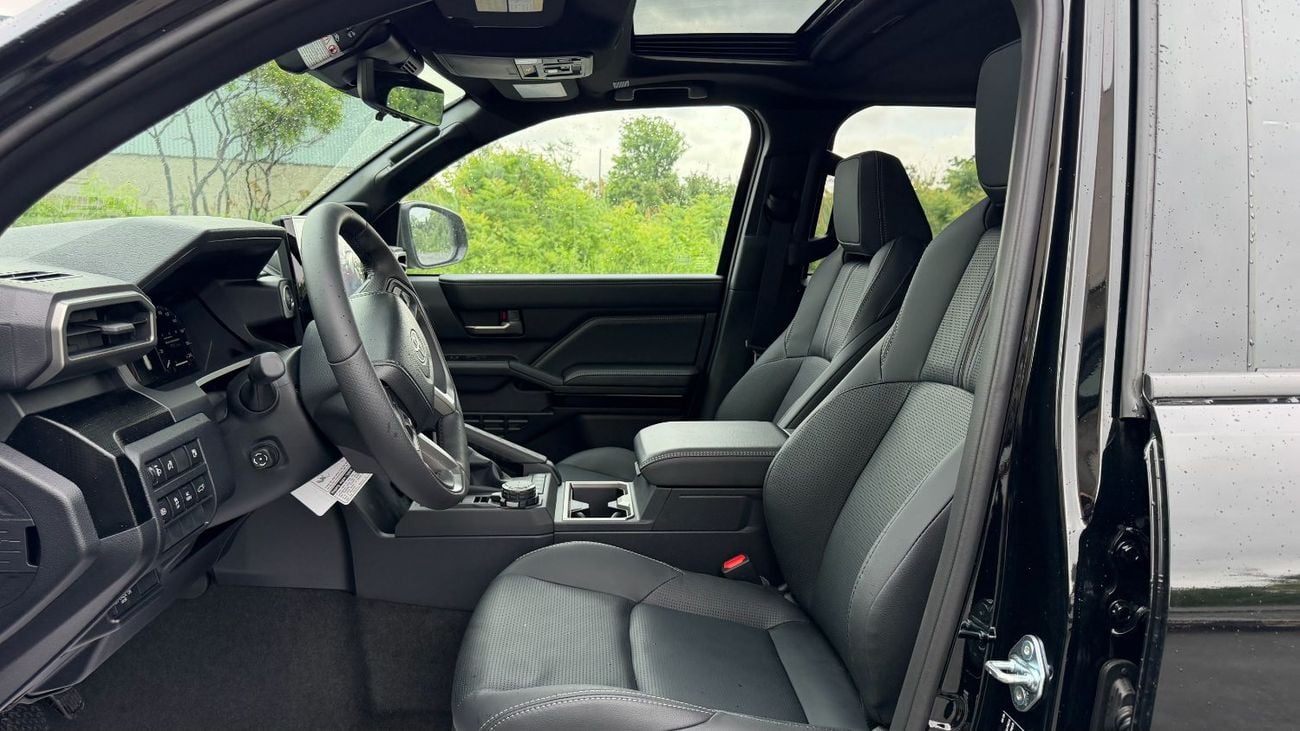 تويوتا فور رنر LIMITED 7-Seater 2.4L