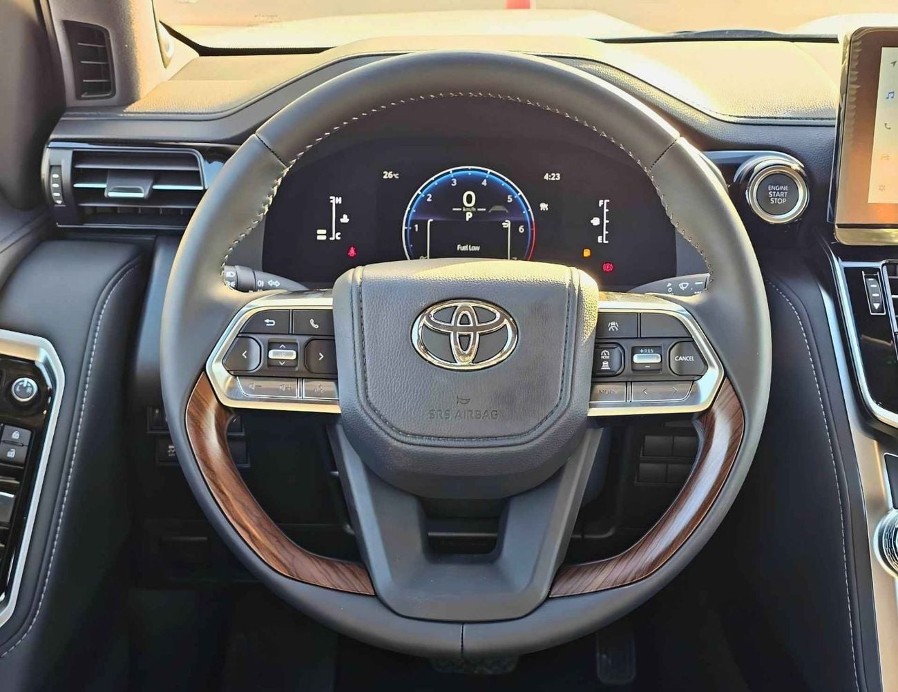 تويوتا لاند كروزر GXR TWIN TURBO / 3.5L V6 PETROL/RADAR/ 12.3"DVD WITH JBL SPEAKERS / COOL BOX (CODE # GXR3HH)