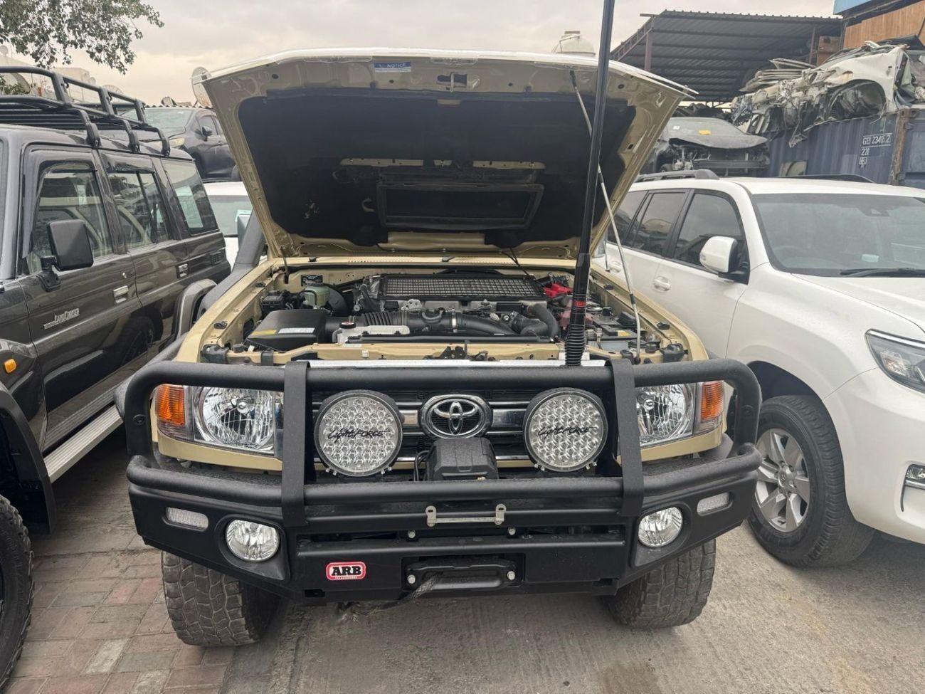 تويوتا لاند كروزر 70 Diesel 4.5 Liter Right Hand Drive 3 Doors Manual Gear