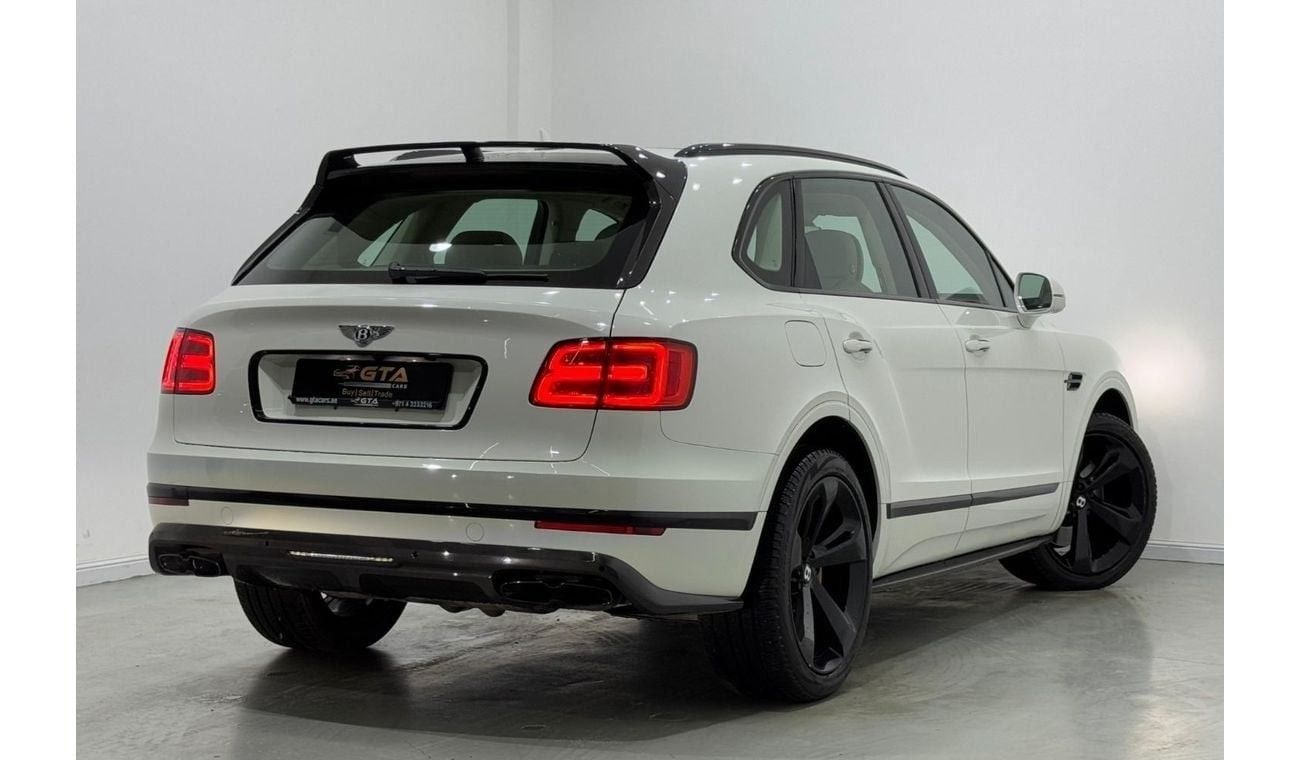Bentley Bentayga V8 2019 Bentley Bentayga V8, Warranty, Carbon Fiber Package, Full Options, Low Kms