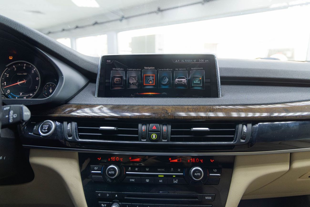 بي أم دبليو X5 35i Exclusive 3.0L (5 Seater)