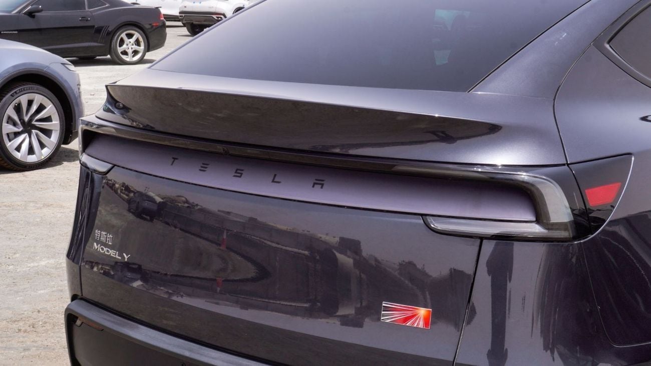 Tesla Model Y Real-Wheel Drive || Standard Range ( 593 KM ) || Brand New