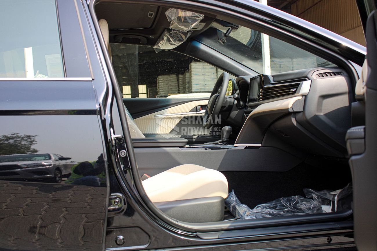 Toyota Camry LHD 2.5L HYBRID GLE-G FWD AT 2025MY