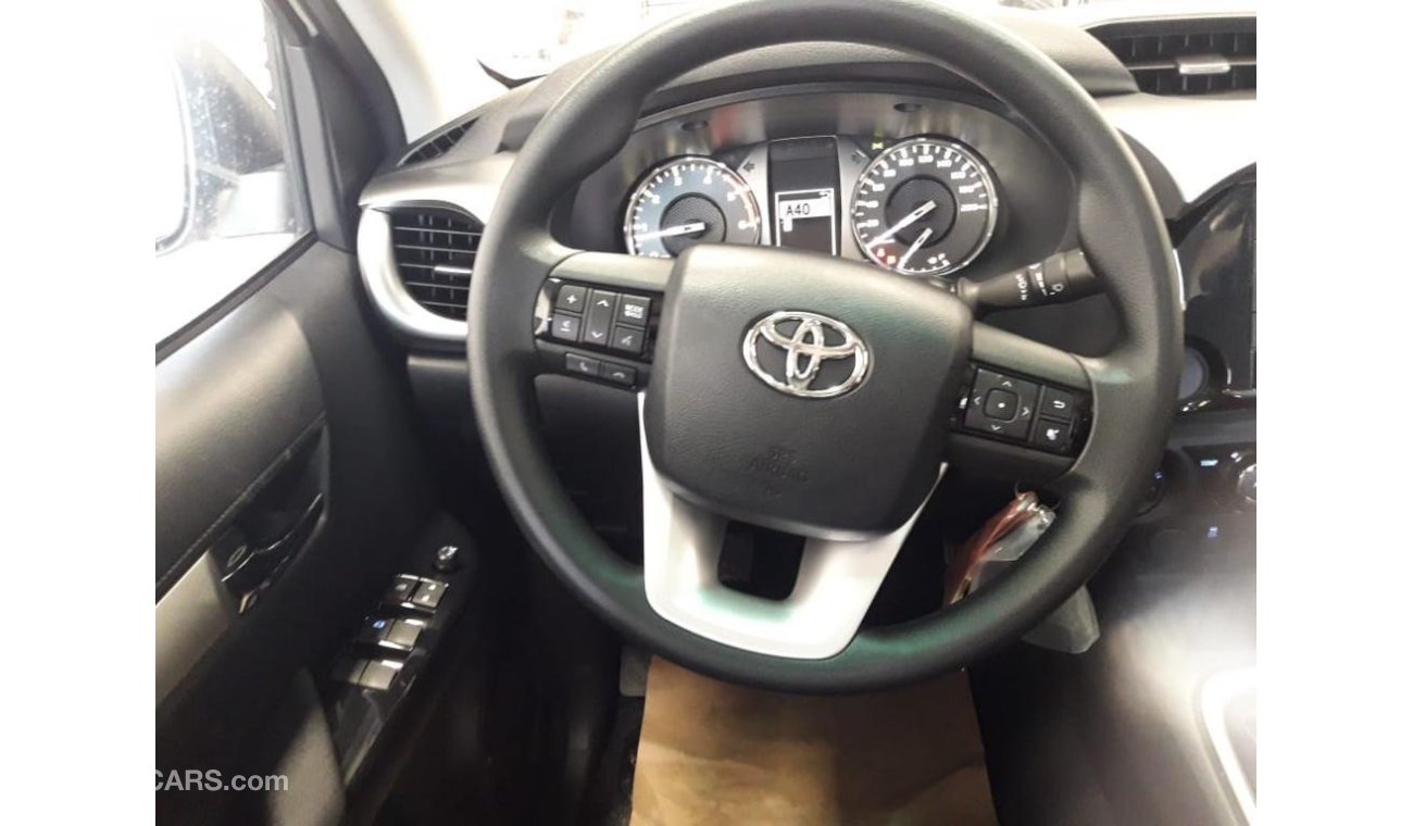 Toyota Hilux 2.4 L , Diesel , Manual , Rear AC