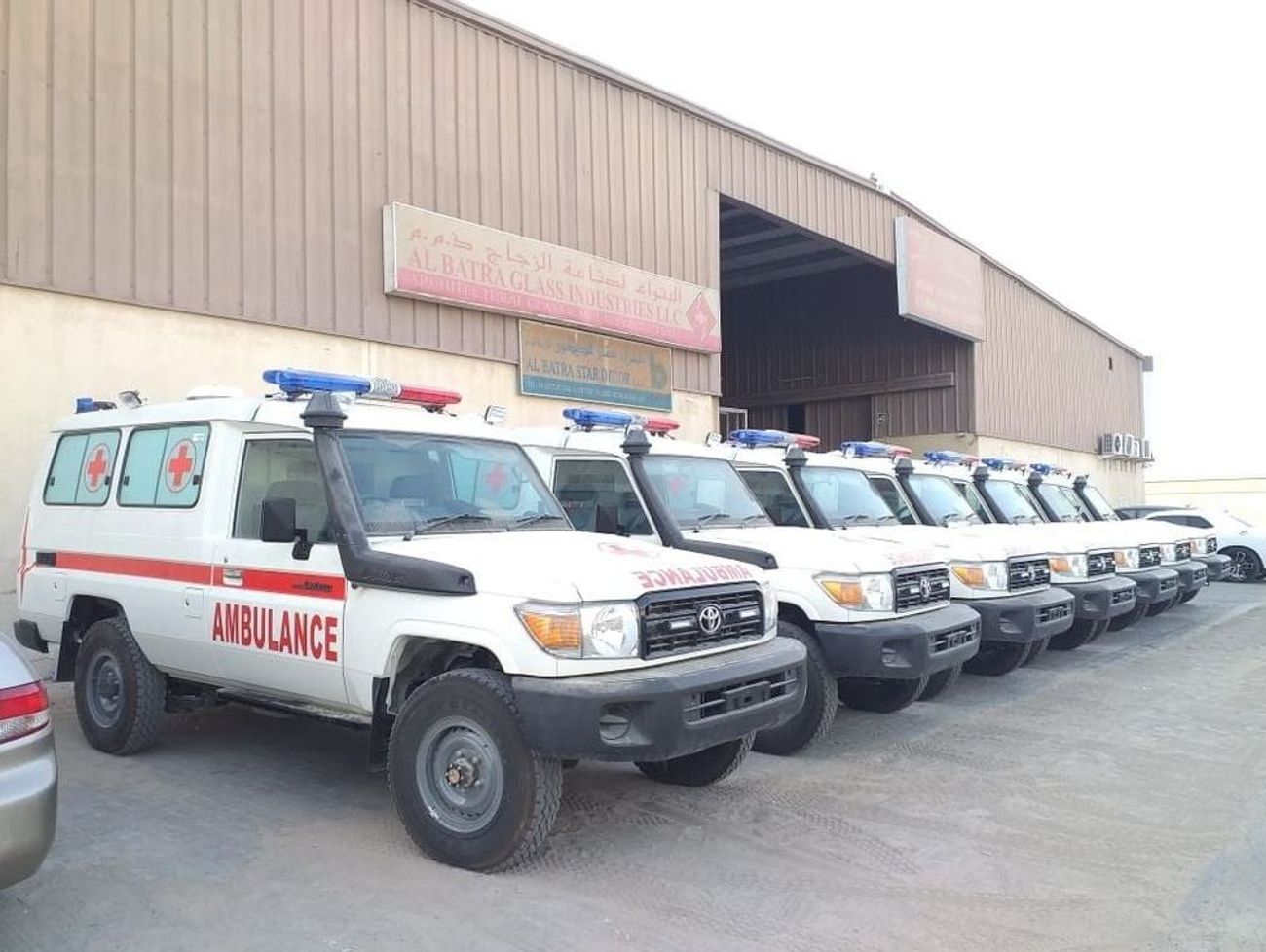 Toyota Land Cruiser 70 2025 Toyota Land Cruiser LC78 3doors 4.2L Diesel V6 (Ambulance)