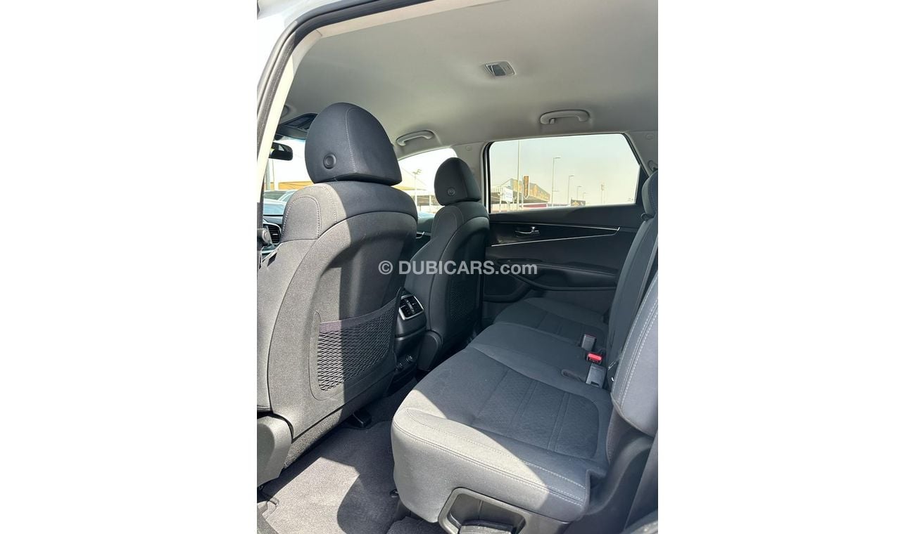 Kia Sorento LX