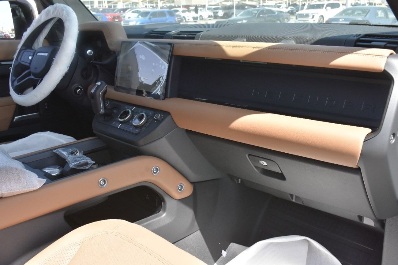 لاند روفر ديفندر P400 110 S 3.0L (7 Seater)