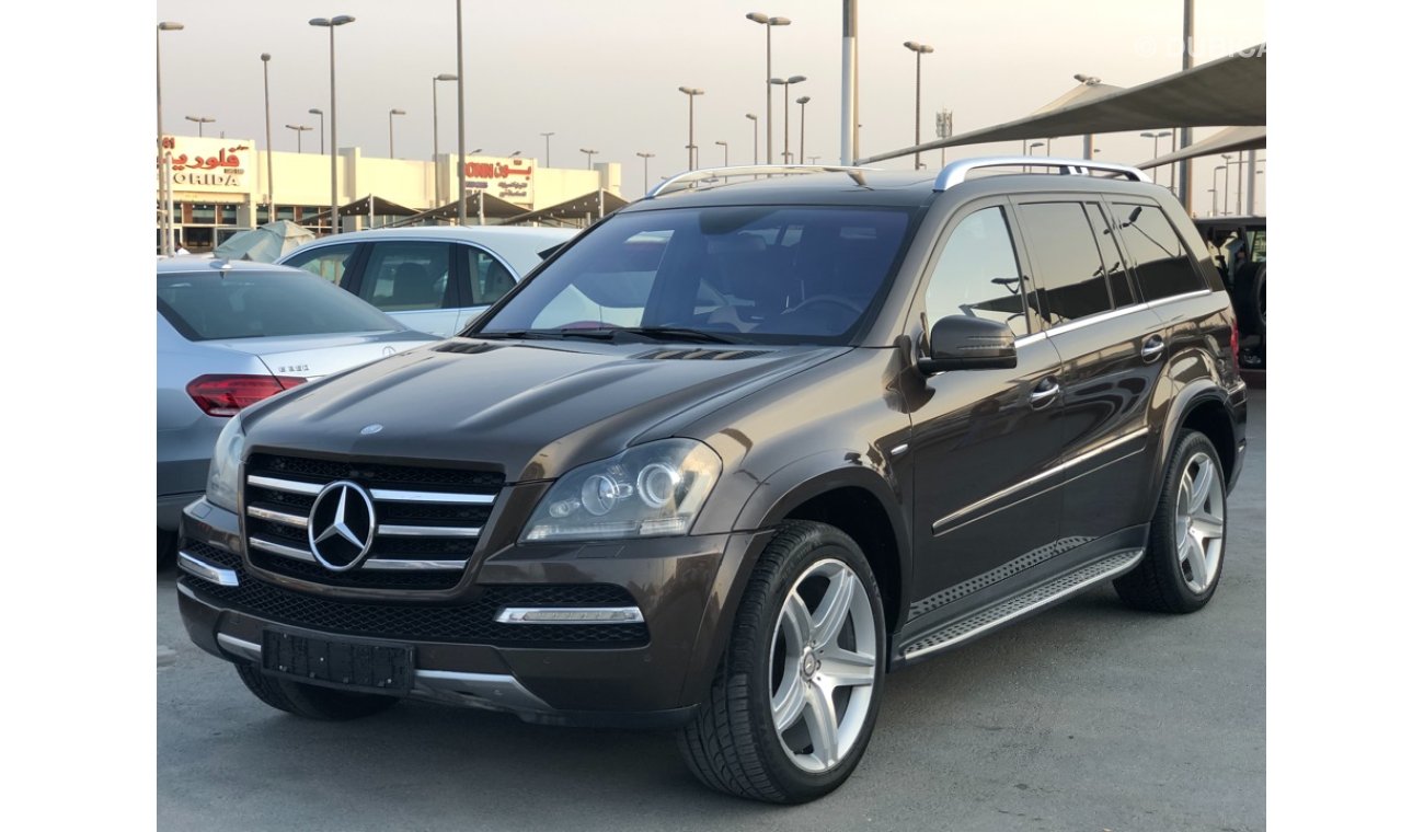 Mercedes-Benz GL 500 Mercedes Benz GL500 MODEL 2012 GCC car perfect condition full option