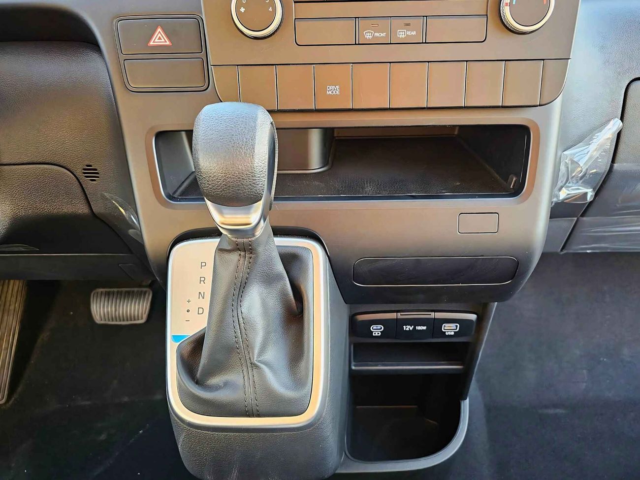 هيونداي ستاريا AUTO/ 3.5L V6 PETROL / CARGO BODY / 2025 MY