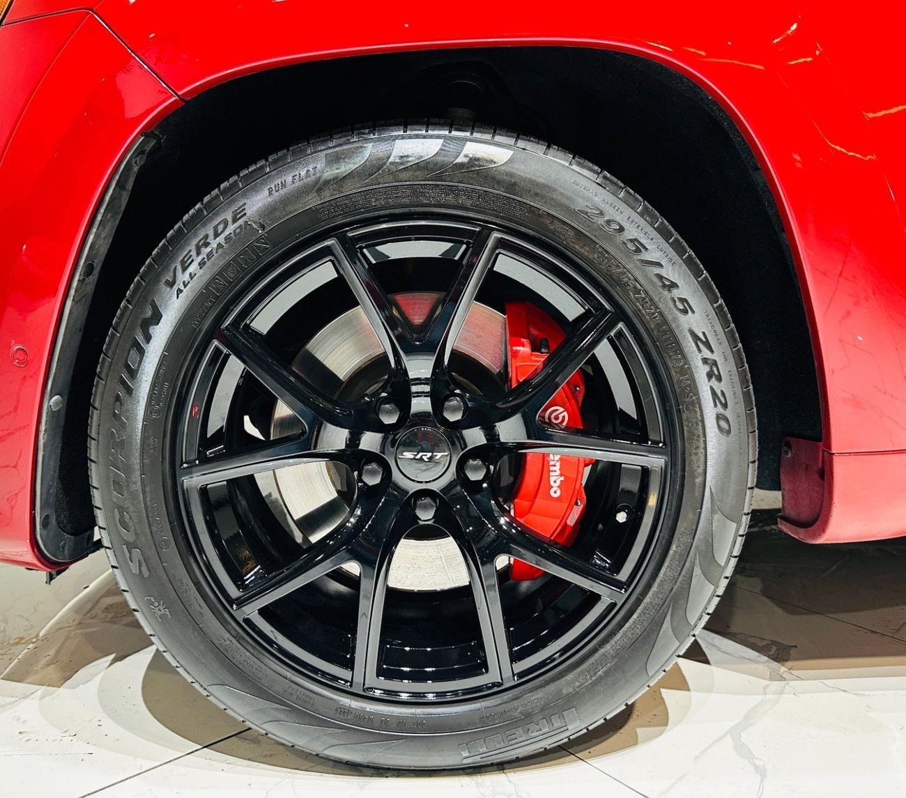 جيب جراند شيروكي SRT 6.4L