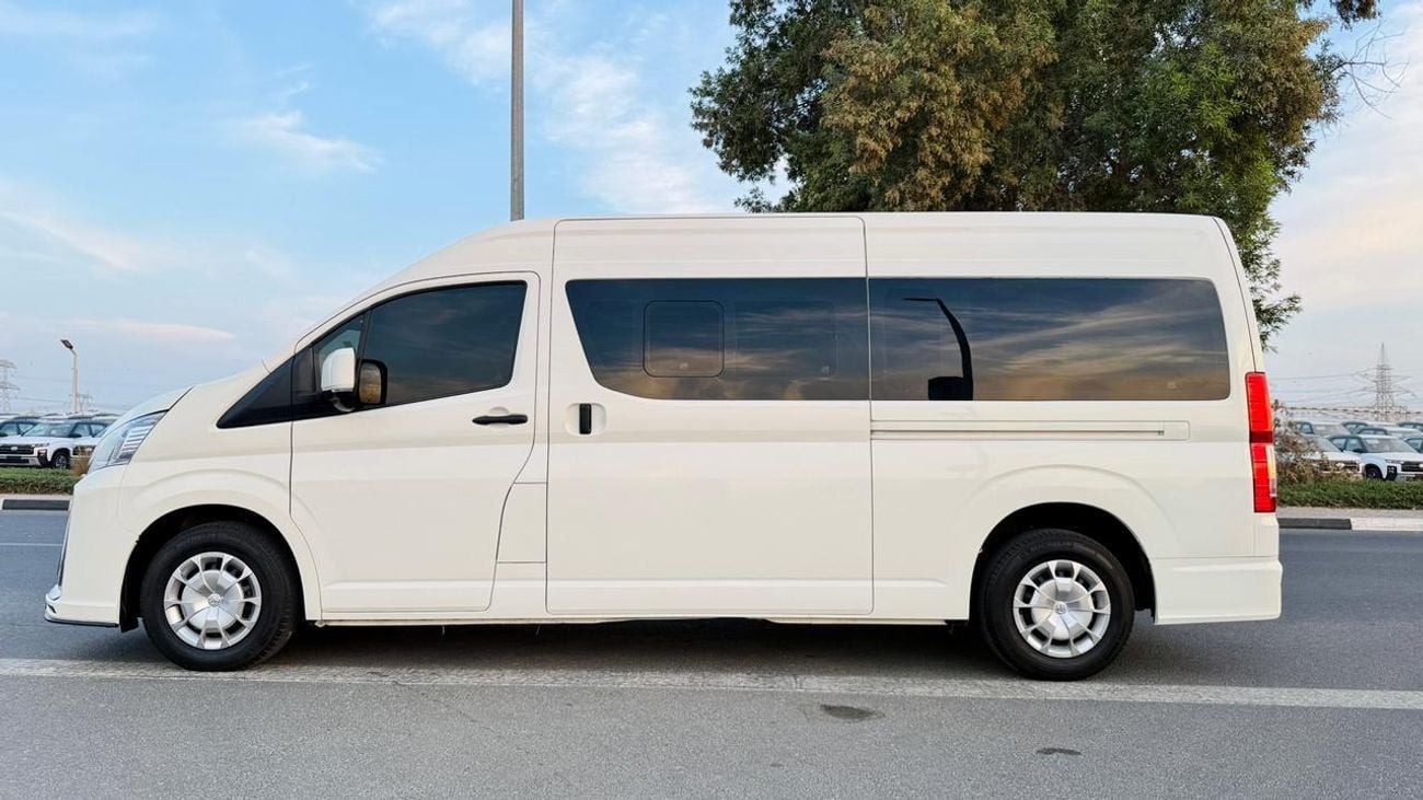 Toyota Hiace 13 SEATER | 2WD | AUTOMATIC TRANSMISISON | 2.8L DIESEL ENGINE | 2024 | RHD