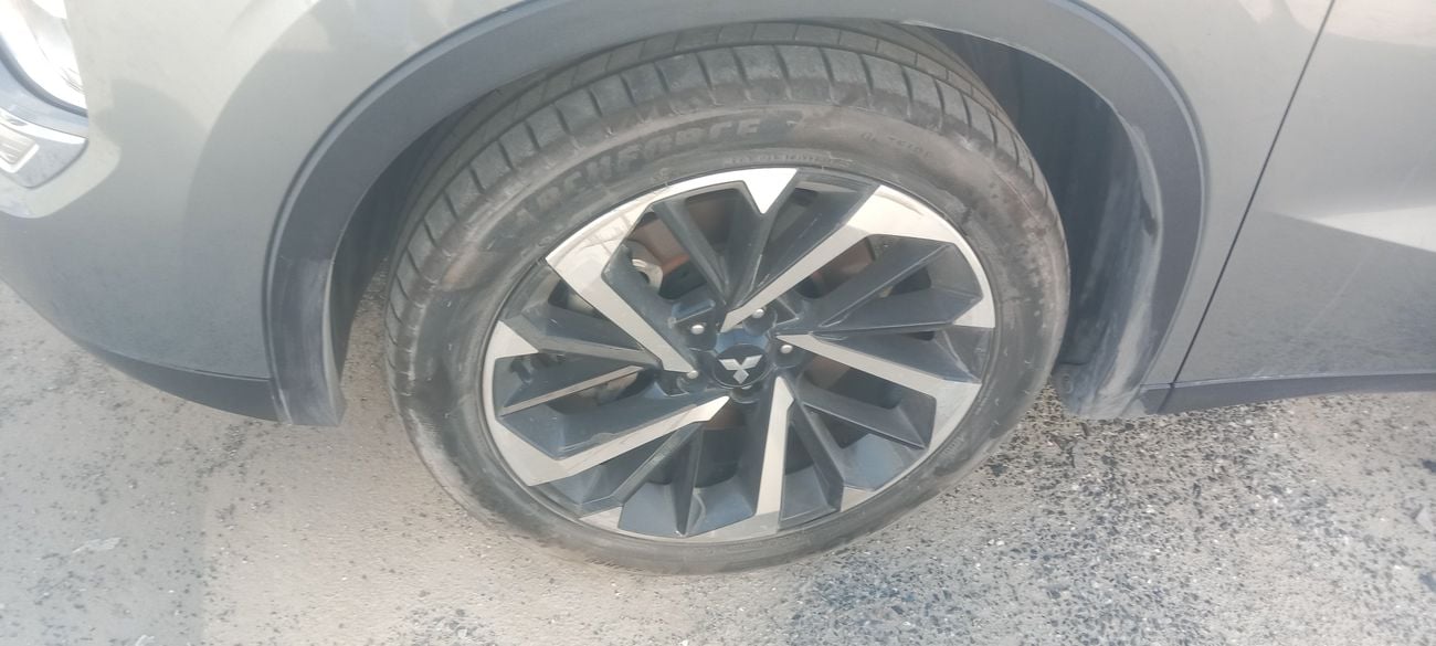 Mitsubishi Outlander HIGHLINE WITH SUNROOF 2.5 | Zero Down Payment | Home Test Drive