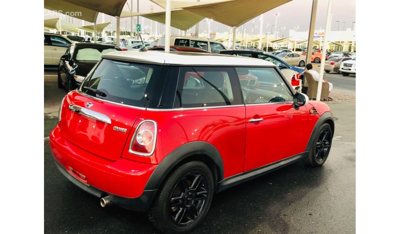 Mini Cooper Mini copper model 2013 GCC car prefect condition full option low mileage panoramic roof leather seat