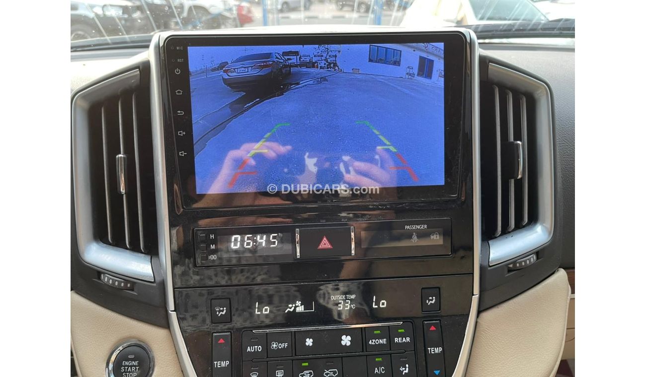 Toyota Land Cruiser 2013 GXR [Face-Lifted 2021] GCC Specs 4.0CC 6 Cylinders Petrol Rear Entertainment Perfect Condition 