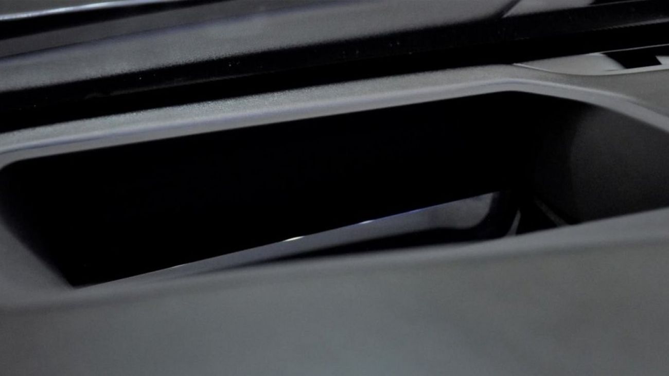 BMW 750Li EXCELLENT DEAL for our BMW 750Li xDrive M-Kit ( 2017 Model ) in Grey Color GCC Specs