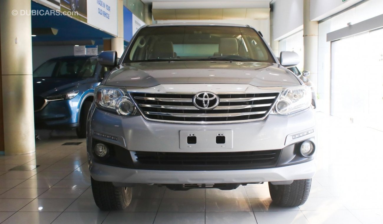 Toyota Fortuner LOW KMS, FULL SERVICE HISTORY AND WARRANTY