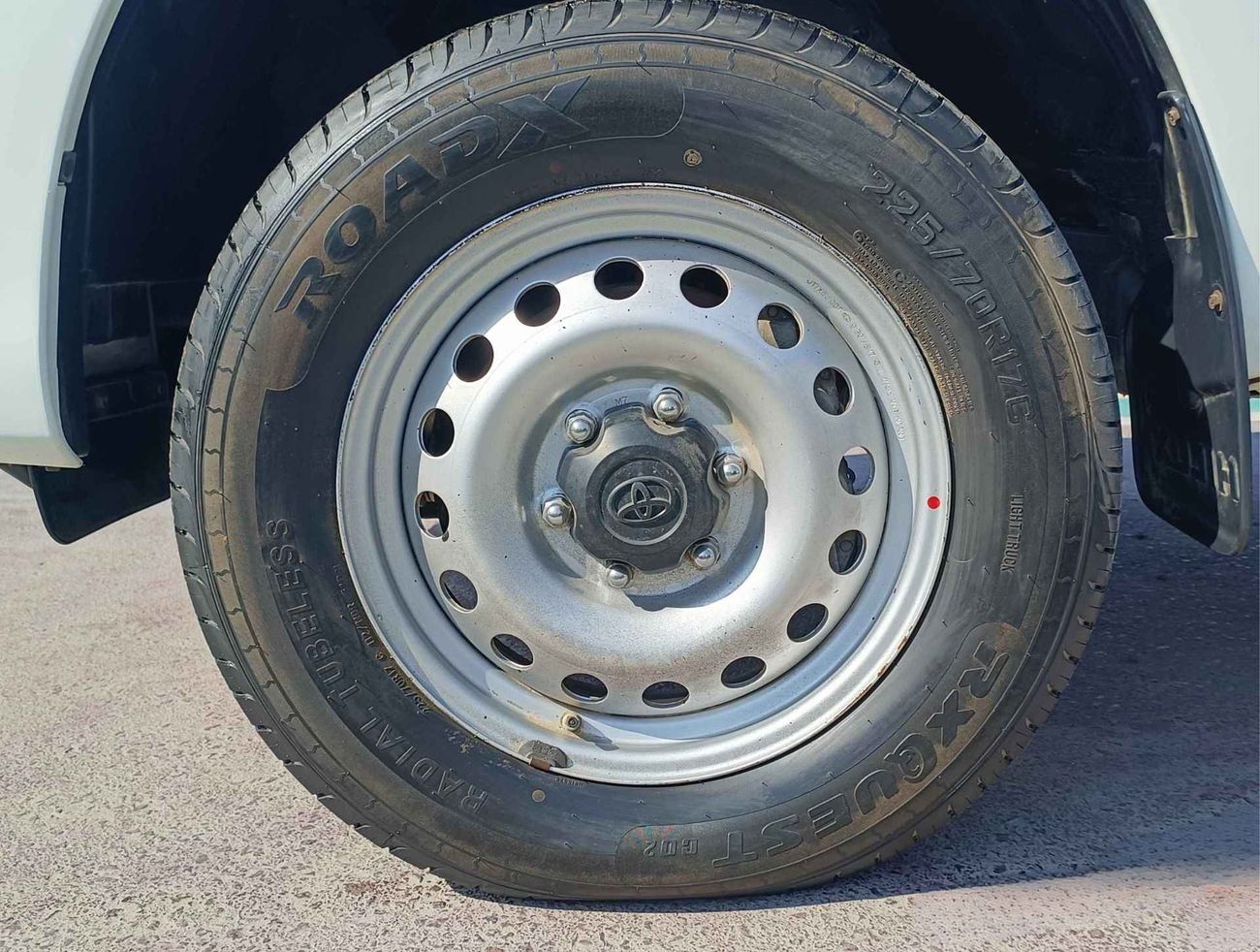 Toyota Hilux // HILUX // DIESEL // MANUAL // ORIGINAL KMS // (LOT#85197)