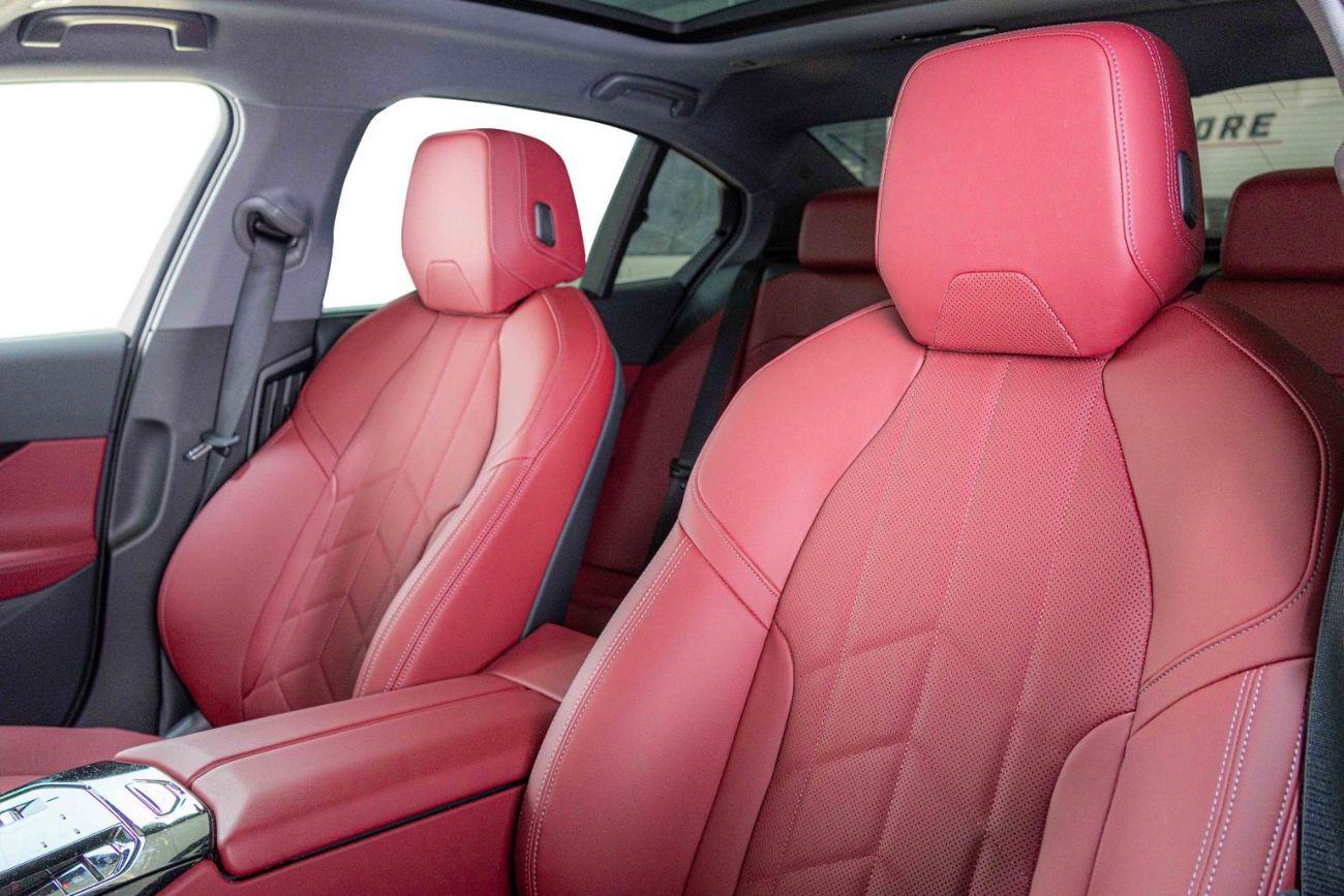 BMW 520i GCC-1 Owner-AGMC Warranty Service Package Until 2030-Burgendy Red Premium Interior