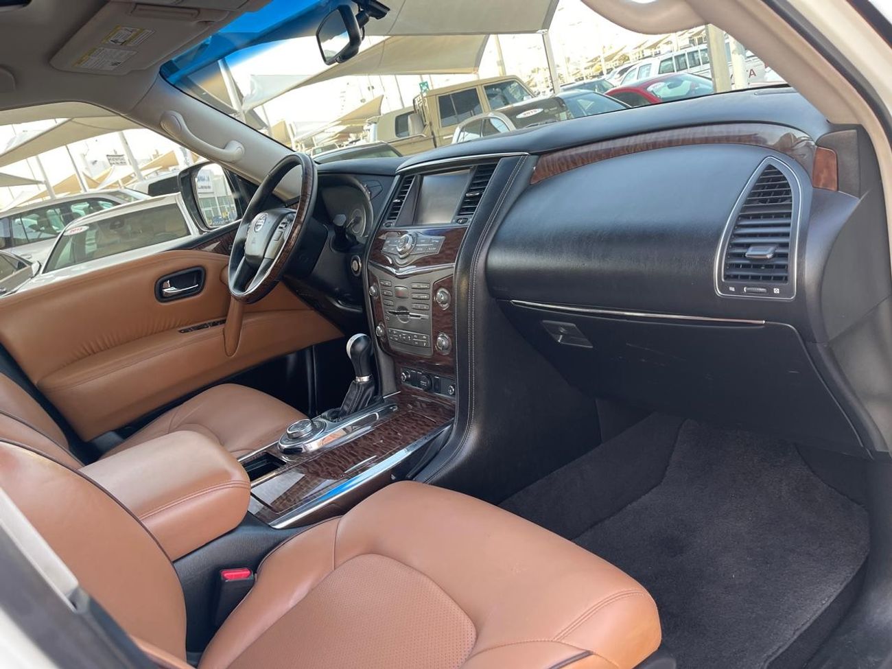 Nissan Patrol LE Platinum Nissan Patrol Titanium _GCC_2014_Excellent Condition _Full option