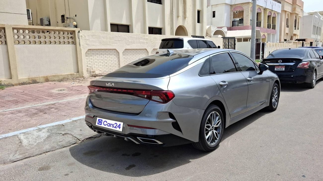 كيا K5 LX كارس24 هي سوق ضخم للسيارات المستعملة موثوق ومضمون ٪كارس24 هي سوق ضخم للسيارات المستعملة موثوق ومضمون
