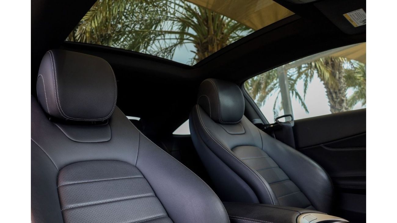 Mercedes-Benz C 300 Mercedes-Benz C300 AMG Pack 2018 American Spec under Warranty with Flexible Down-Payment/ Flood Free