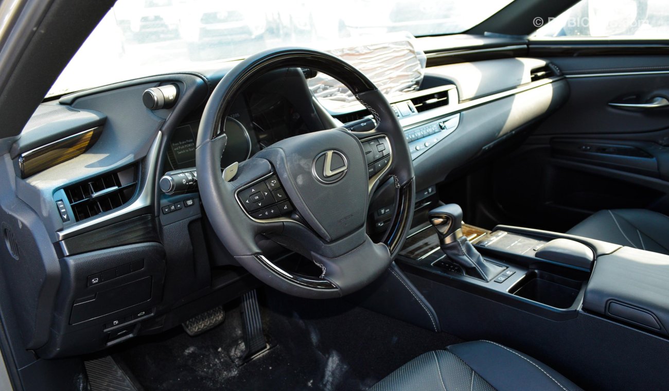 Lexus ES 300 Hybrid  2.5L