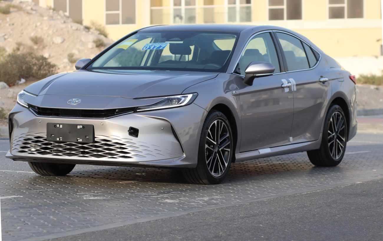 Toyota Camry 2.5 HG Hybrid,Alloy Wheels, Headup display, Electric Seat,Panoramic Roof,Model 2025, China Specs