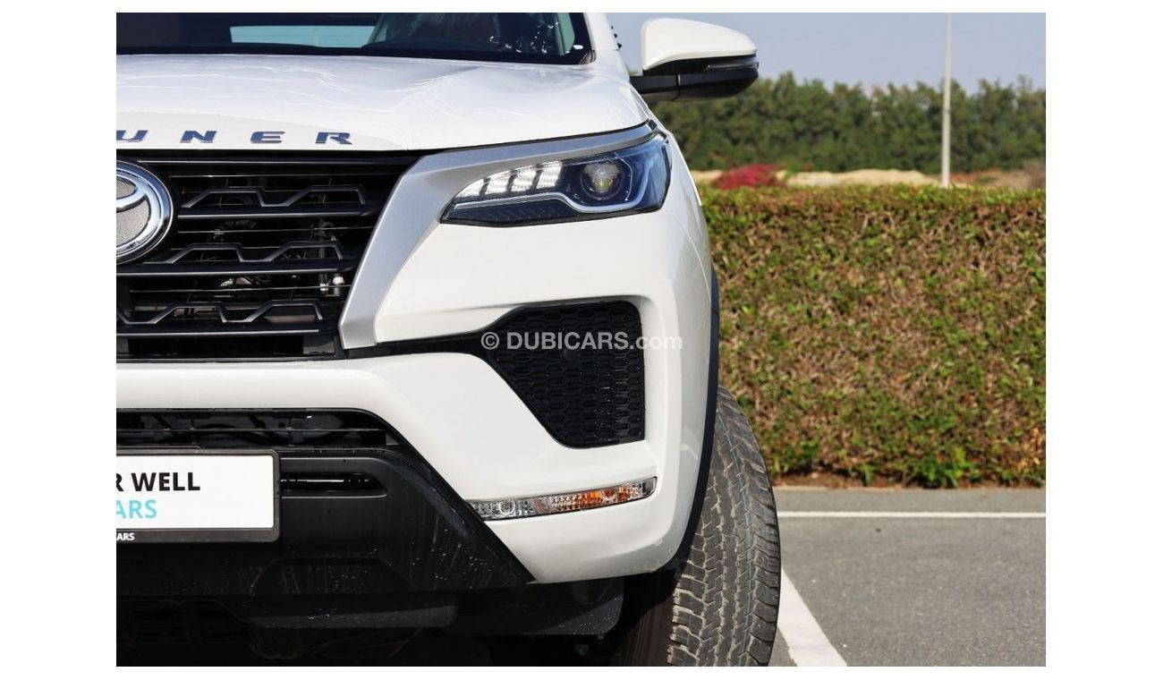 Toyota Fortuner SR5 | 4x4 2.7L | Brand New | GCC
