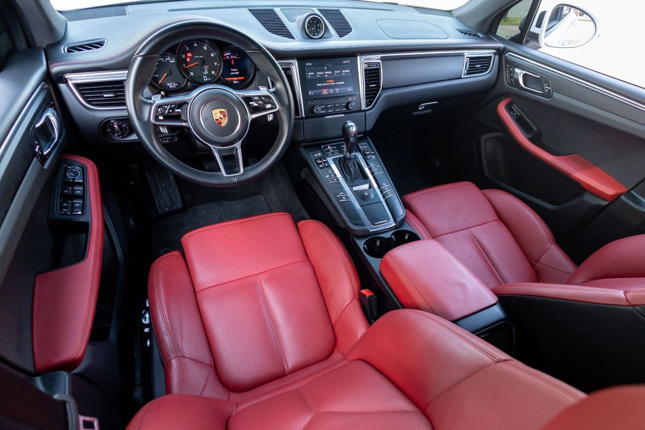 Std 252 مستعملة بورش ماكان Std 2.0L (252 HP) 2018 للبيع في دبي - 883699