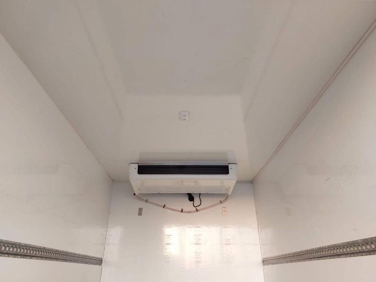 Mitsubishi Fuso Canter MITSUBISHI CANTER FREEZER TRUCK RHD 2018 MODEL 3.0 L DIESEL AUTOMATIC(PM32241)