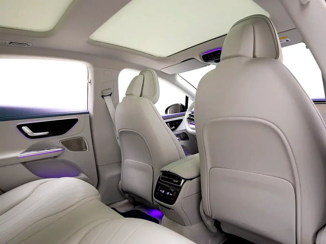 مرسيدس بنز EQE 350+