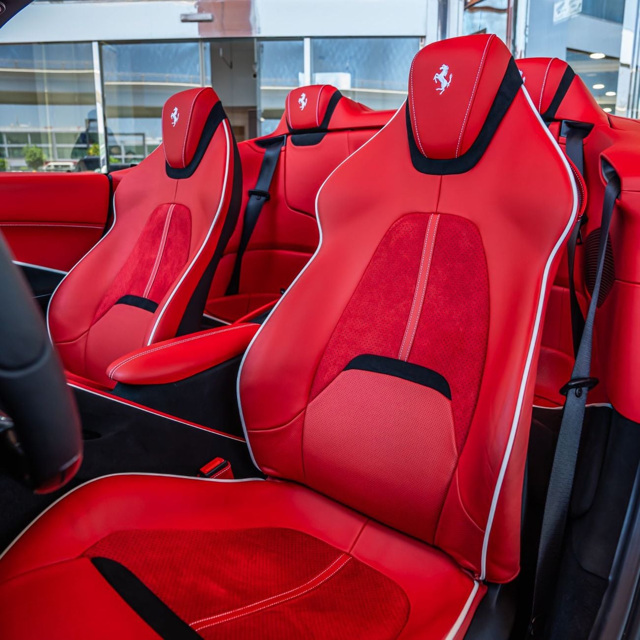 فيراري روما 2025  FERRARI ROMA SPIDER