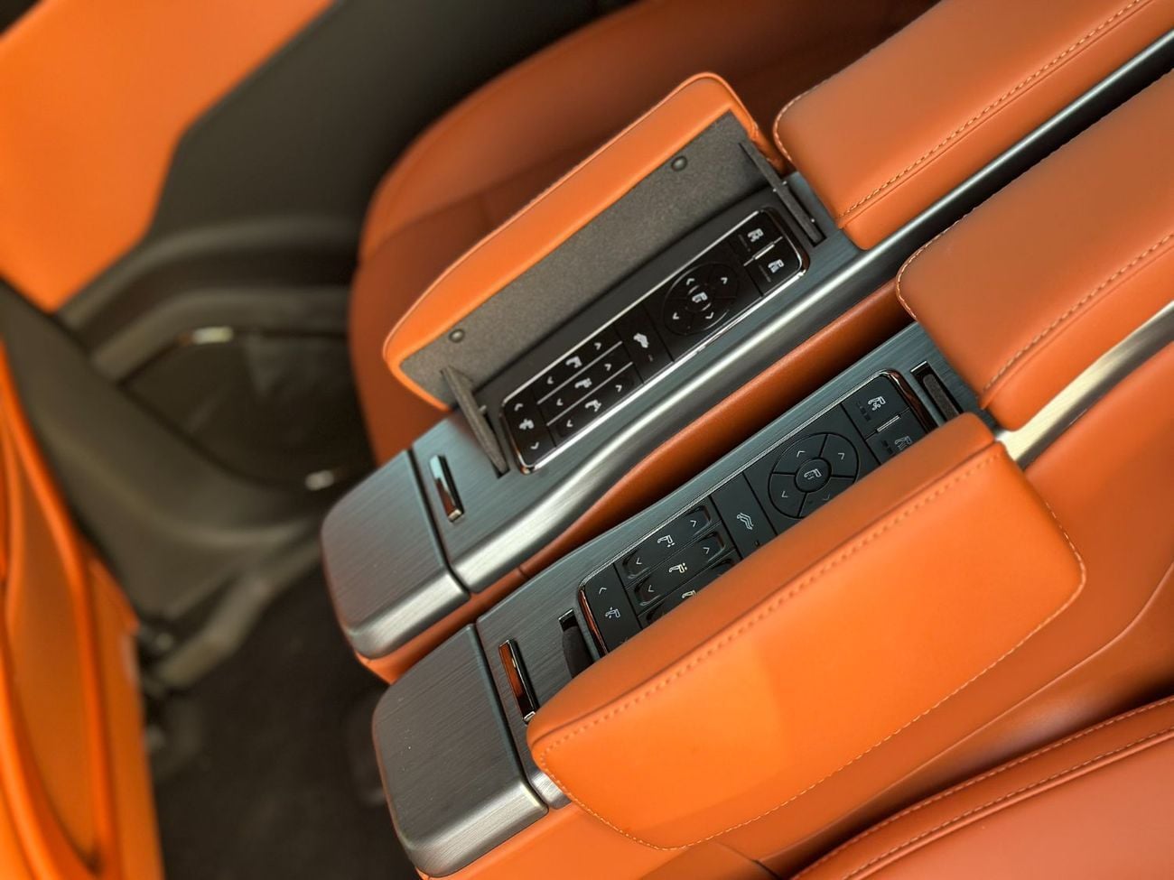 ROX 01 VIP | 6 Seats | Brand New | AED 3,400 monthly