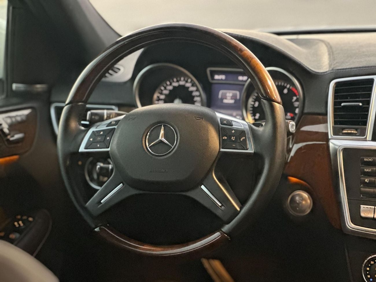 Mercedes Benz GL500 Std 4.7L