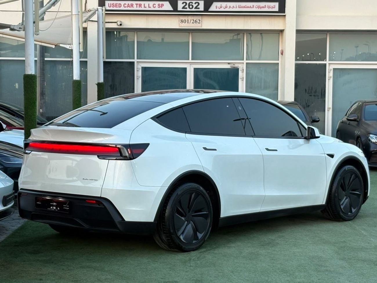 Tesla Model Y LONG RANGE