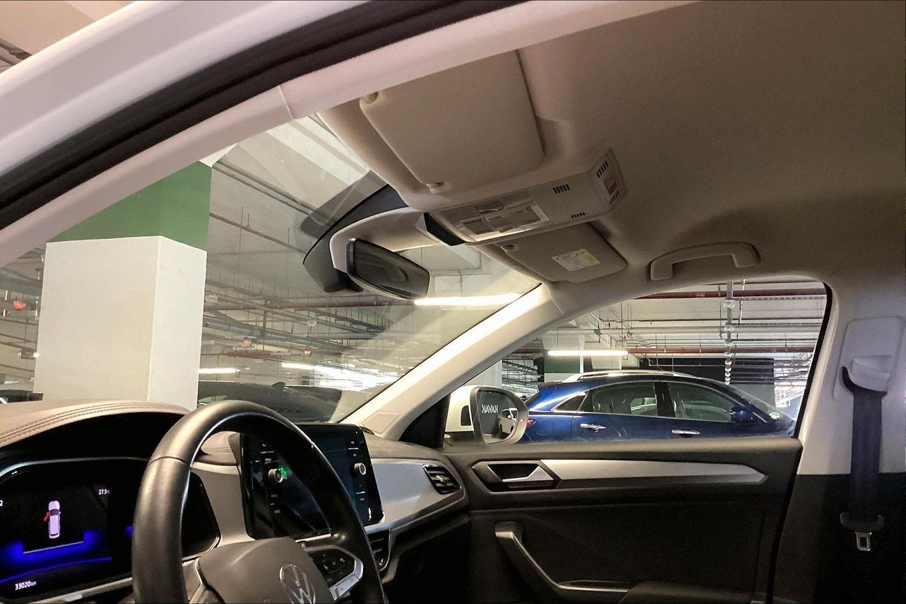 بي أم دبليو 318i Executive | شامل الضمان | 0 ﺪﻔﻋﺓ ﺃﻮﻟﻯ