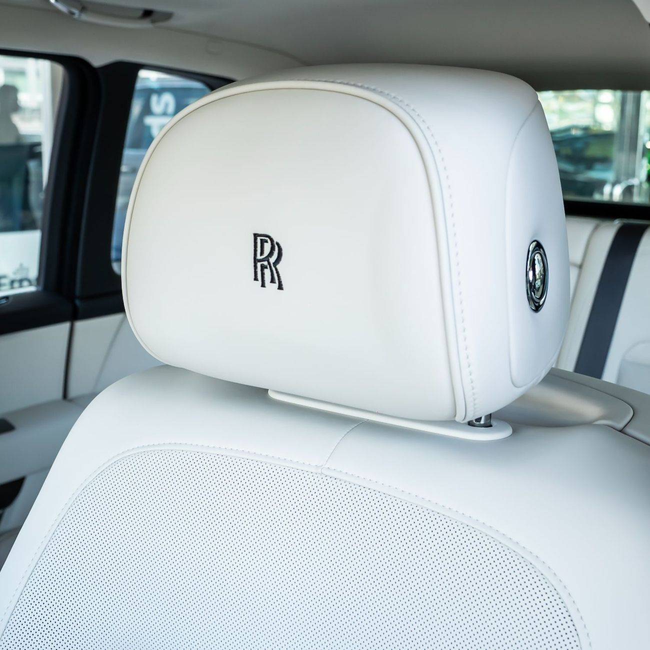 Rolls-Royce Cullinan 2026 ROLLS ROYCE CULLINAN SILVER BADGE BRAND NEW