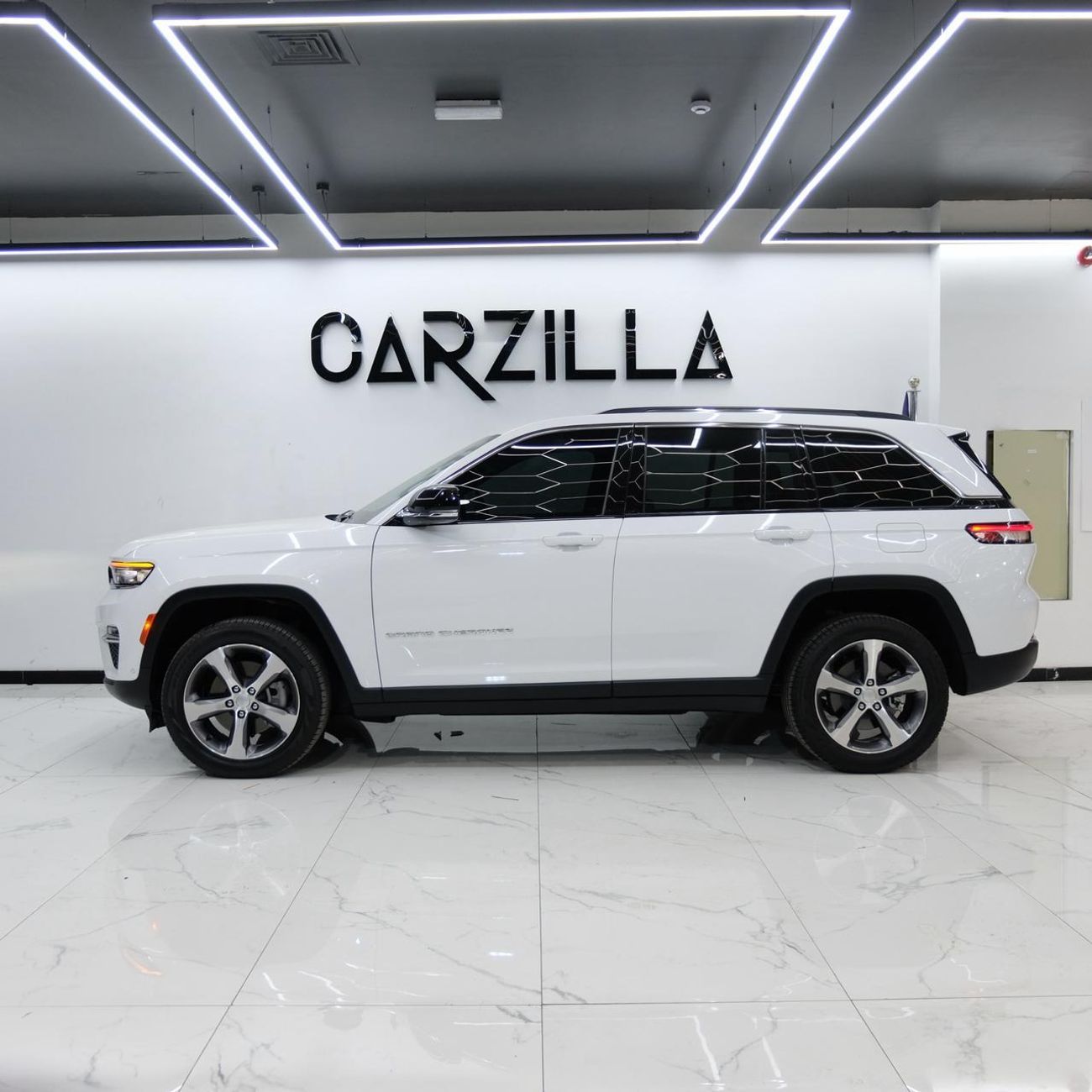 جيب جراند شيروكي Limited 3.6L