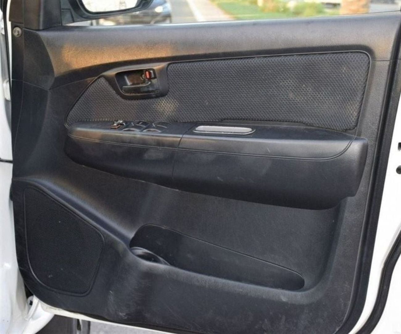 Toyota Hilux 2014 Toyota Hilux pickup, 4dr, 3.0L 4Cyl diesel, manual, four wheel, right hand drive, Australian sp